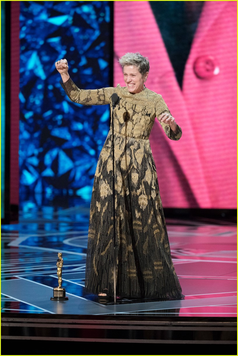 Oscars 2018's Best Actress Nominees Hug It Out After Frances McDormand