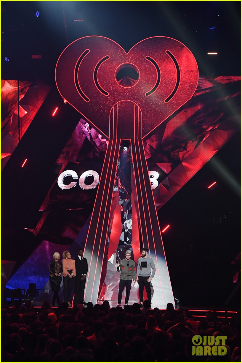 The Chainsmokers & Coldplay Win Best Collaboration at iHeartRadio Music