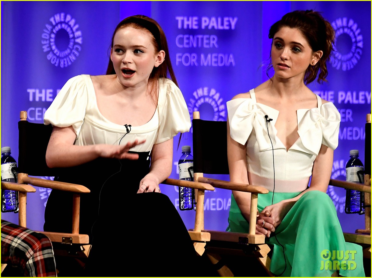 Cute Couple Natalia Dyer & Charlie Heaton Join 'Stranger Things' Cast