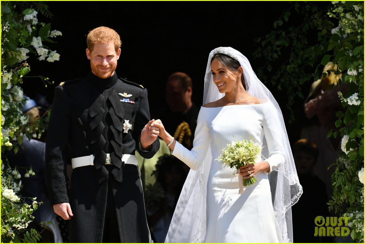 Image of the royal wedding prince harry meghan markle first kiss