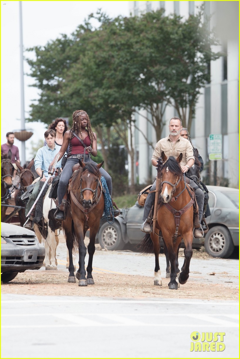 Norman Reedus & 'Walking Dead' Cast Battle Walkers in New Set Photos