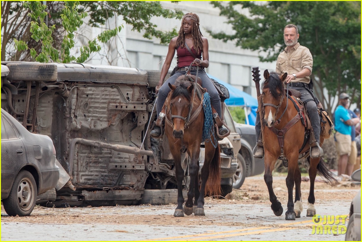 Norman Reedus & 'Walking Dead' Cast Battle Walkers in New Set Photos