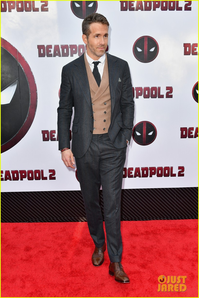 blake lively deadpool premiere