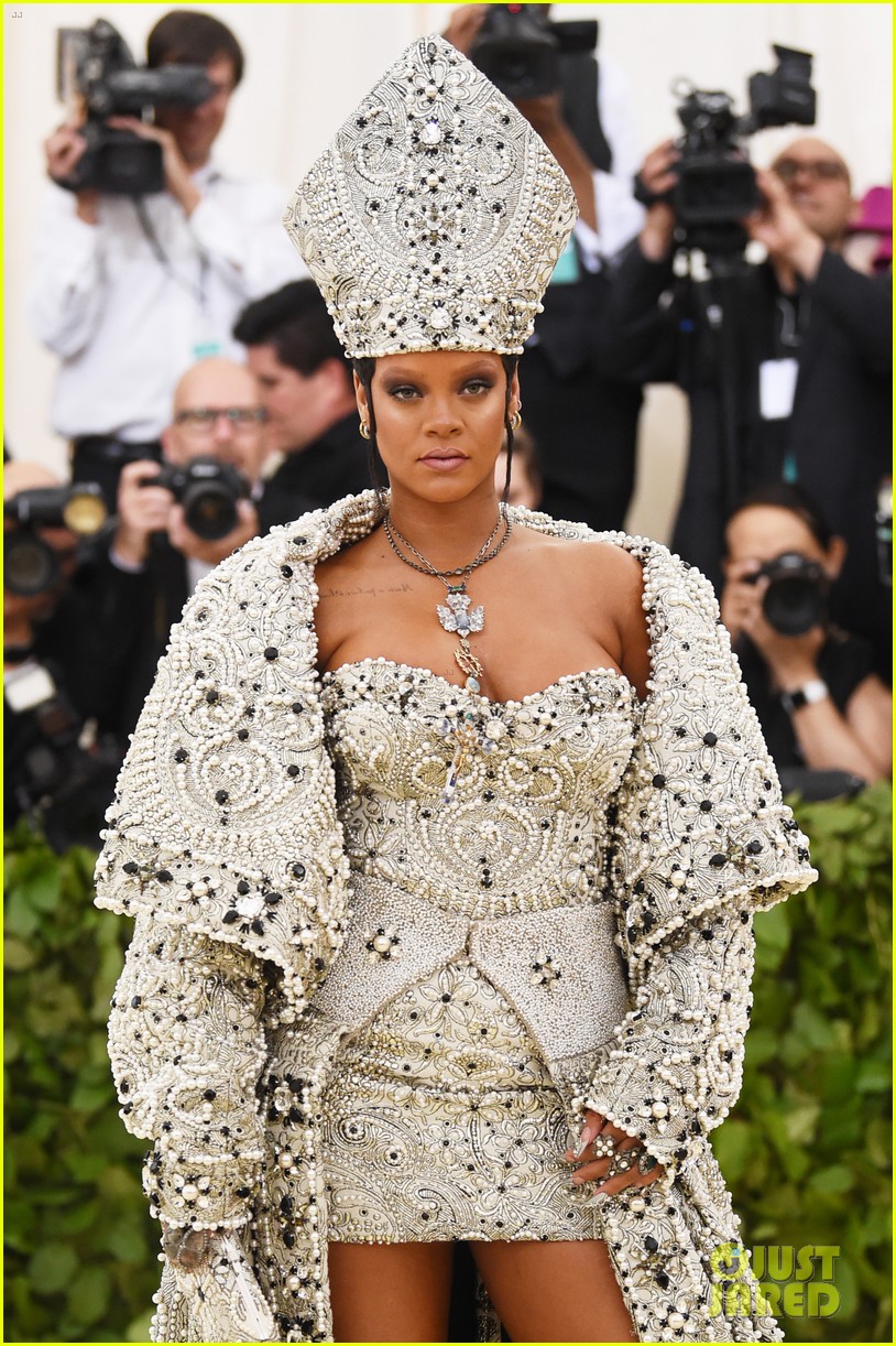 Rihanna Channels the Pope at Met Gala 2018 Photo 4078473 2018 Met