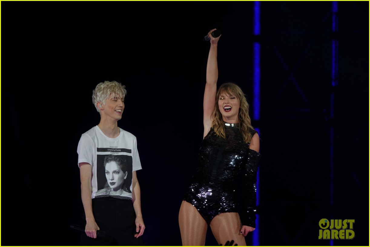 Troye Sivan Announces Album Release Date at Taylor Swift Concert!: Photo 4087006 ...1222 x 816