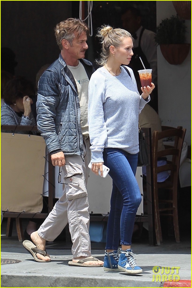 Sean Penn & Daughter Dylan Grab Lunch in Beverly Hills Photo 4096379