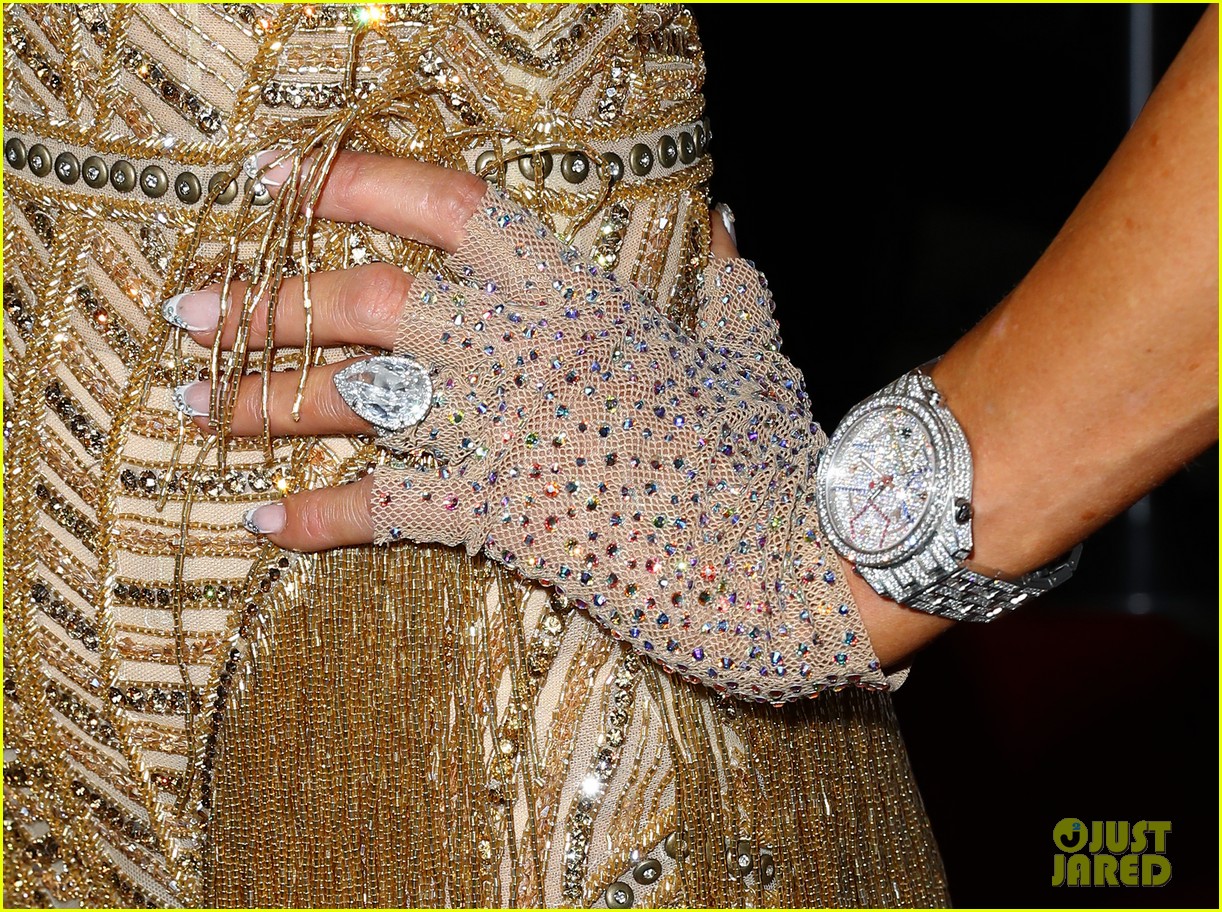 Paris Hilton Celebrates Launch of Skincare Line in Las Vegas!: Photo