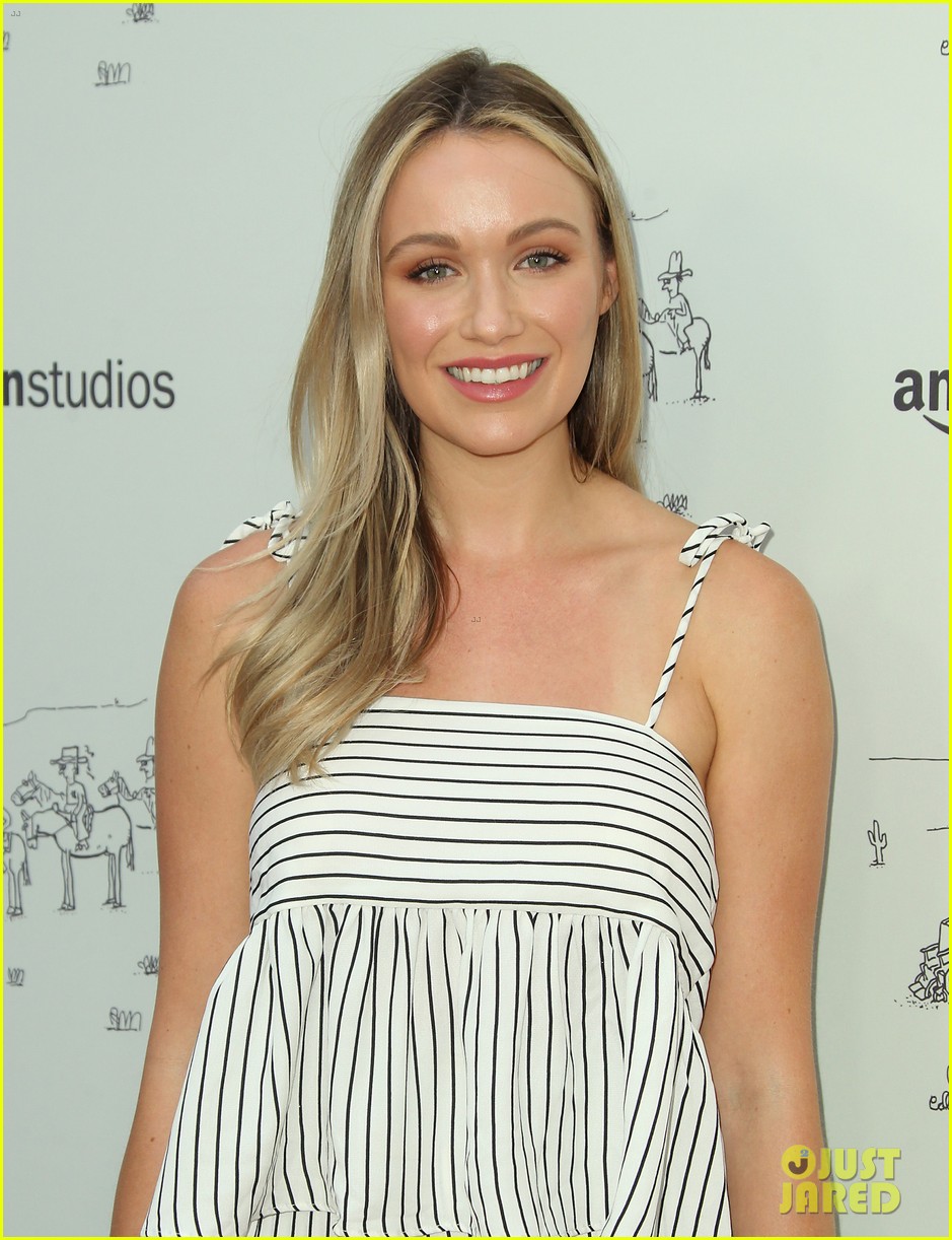 Rooney Mara & Joaquin Phoenix Step Out for 'Don't Worry, He Won't Get