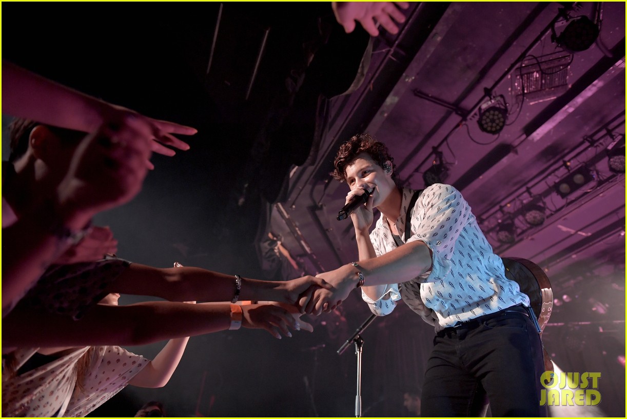Shawn Mendes Performs Exclusive Concert for SiriusXM Photo 4114793 Shawn Mendes Pictures
