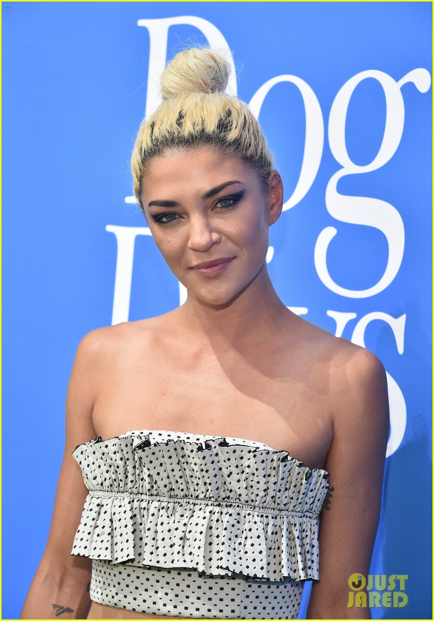 Vanessa Hudgens, Eva Longoria, & Nina Dobrev Go Glam for 'Dog Days