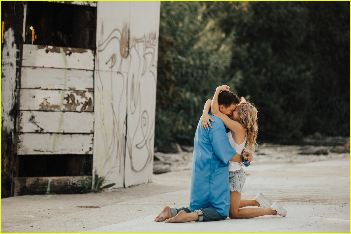 Life in Pieces CBS TV show canceled or season 2? (release