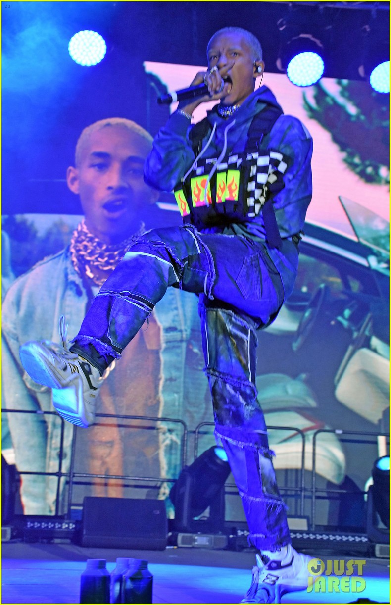 Jaden Smith Shows Off Abs at Bread & Butter Trade Show Photo 4138106