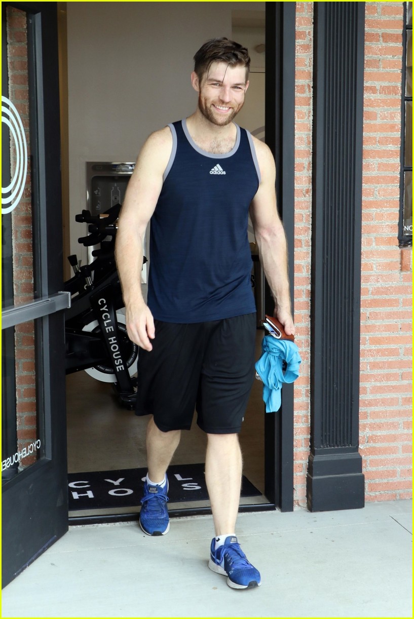 Liam McIntyre Looks Fit Heading Out of Spin Class Over Labor Day