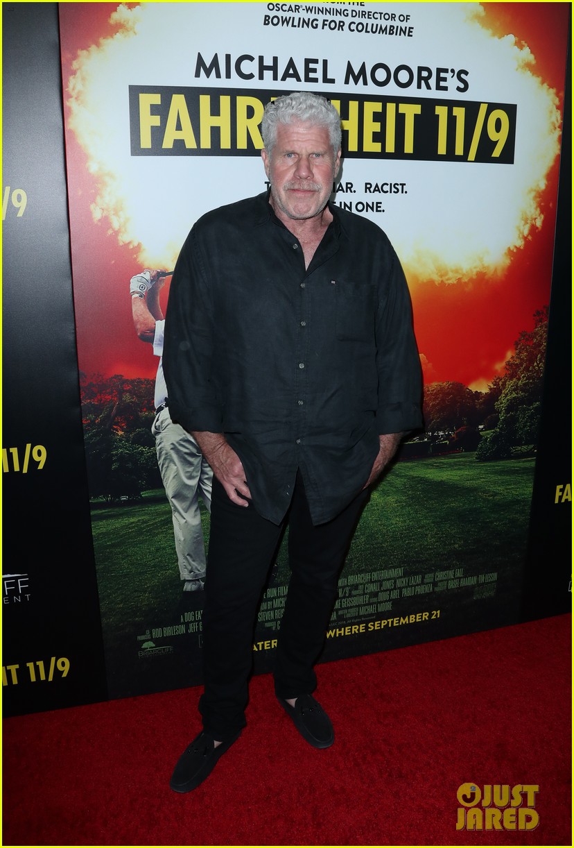 Michael Moore Gets Star Support at �Fahrenheit 11/9