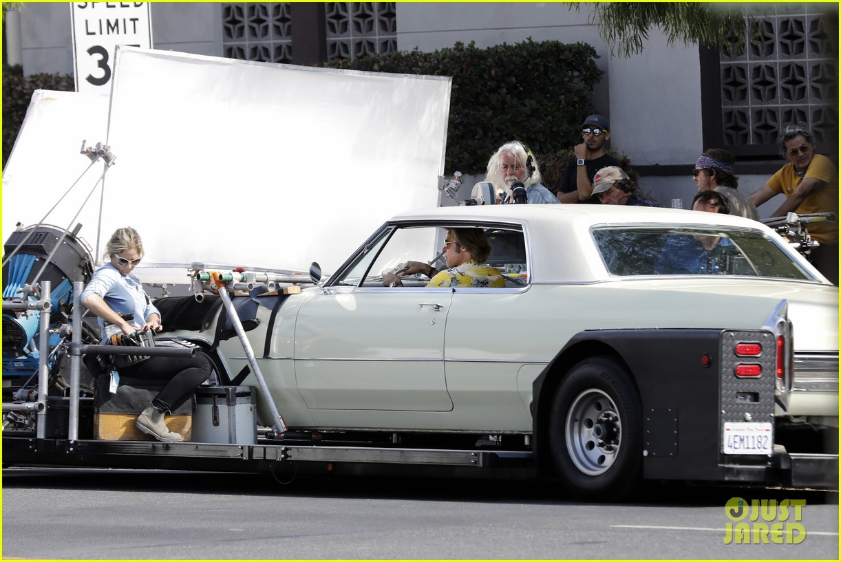 Brad Pitt Films a Car Scene for �Once Upon a Time in