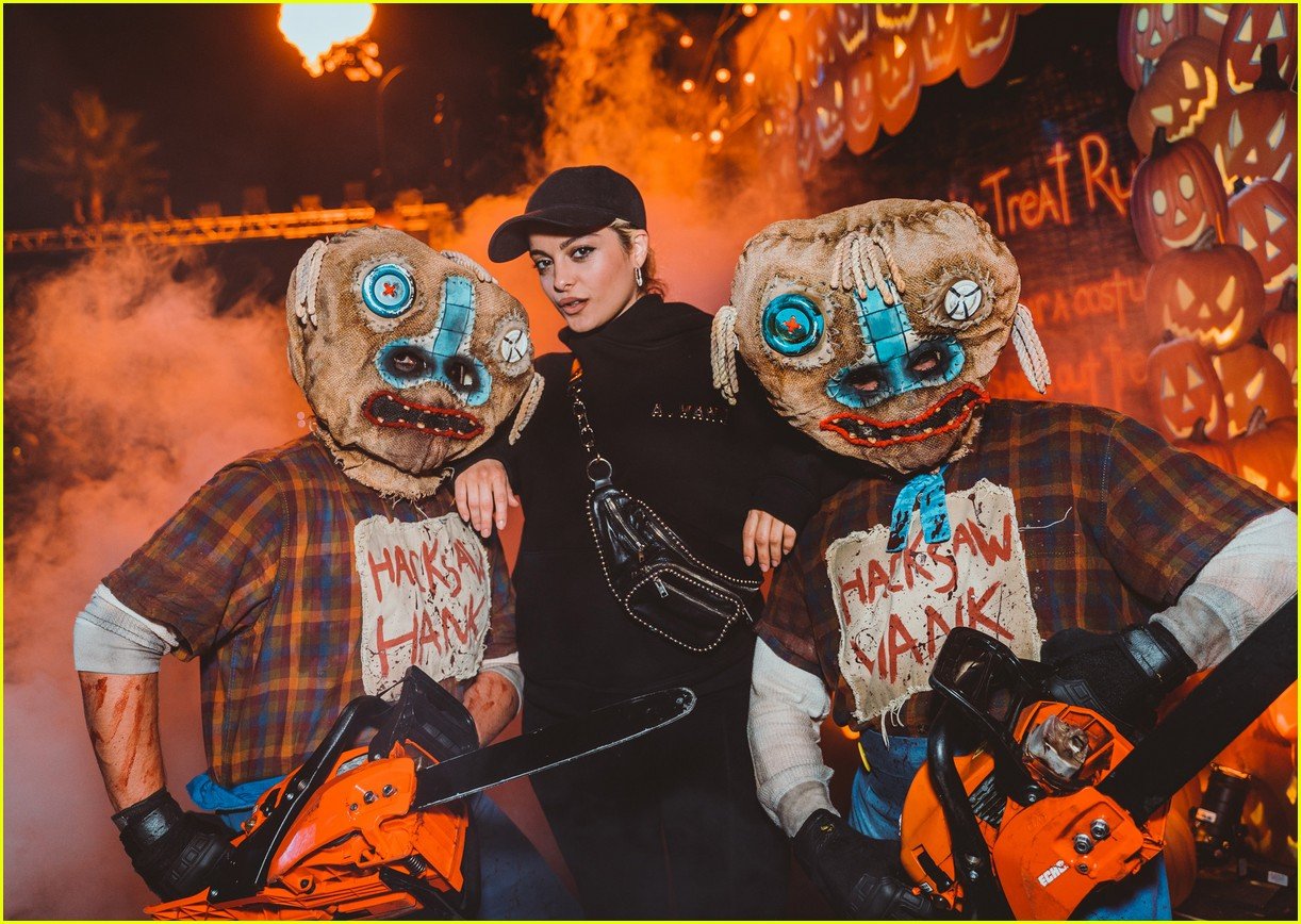 James Franco &amp; Girlfriend Isabel Pakzad Attend Universal Studios