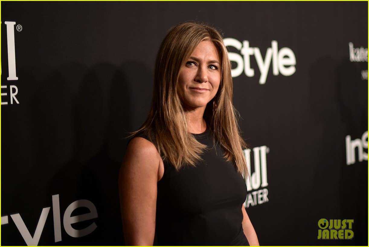 Jennifer Aniston Supports Hairstylist Of The Year Chris Mcmillan