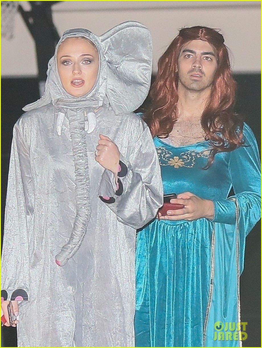 Joe Jonas Goes as Sophie Turner's 'Game of Thrones' Character for