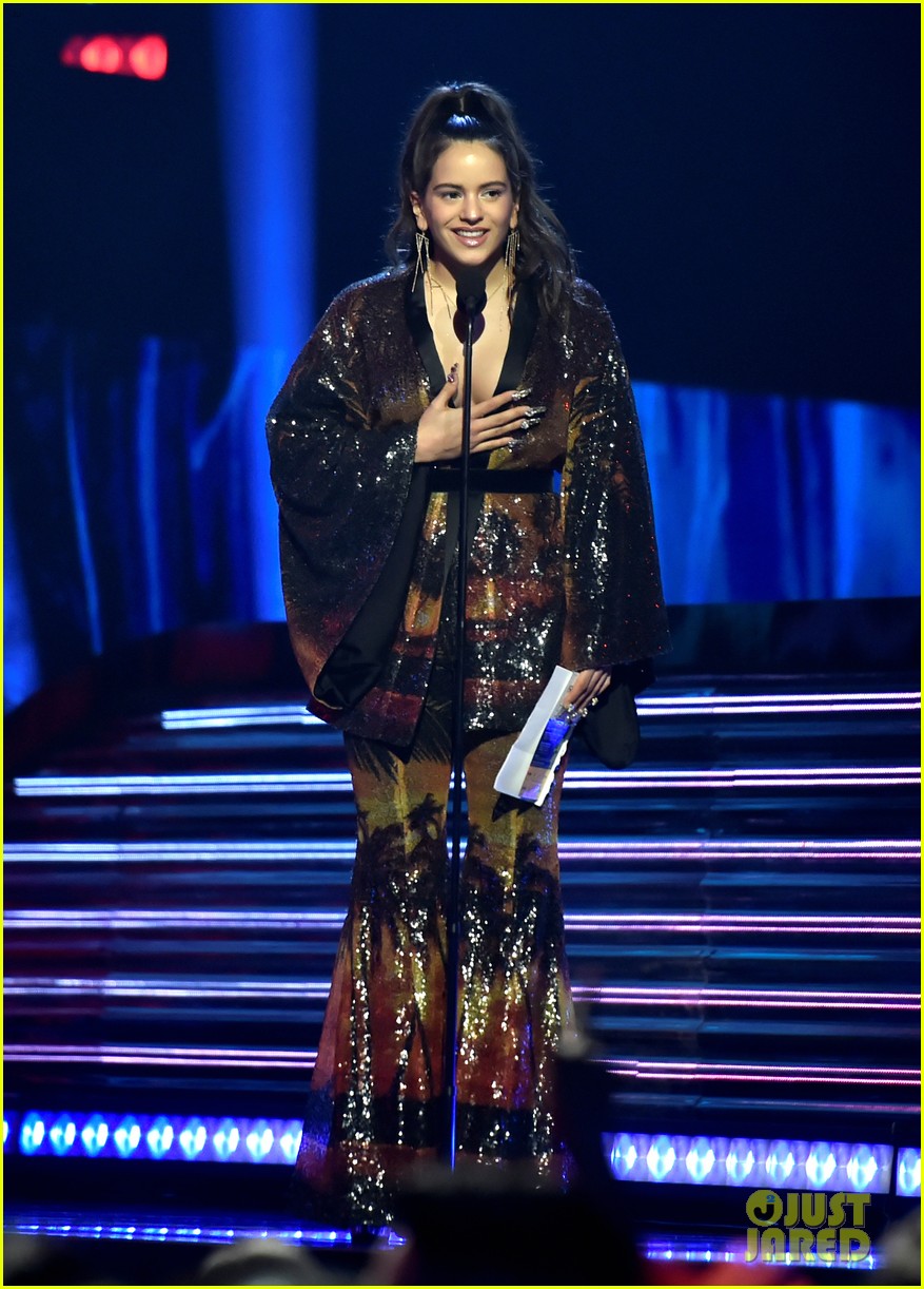 Maluma & Rosalia Win Big at Latin Grammy Awards 2018!: Photo 4183688