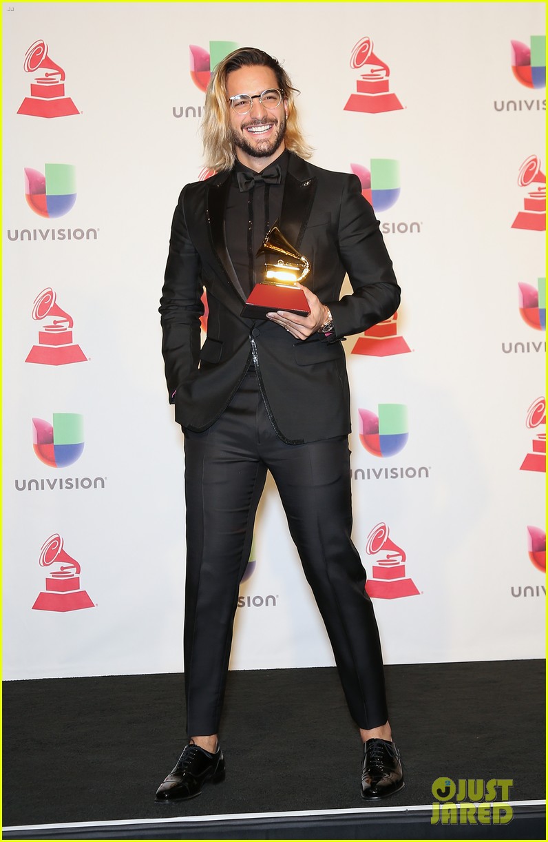 Maluma & Rosalia Win Big at Latin Grammy Awards 2018!: Photo 4183709