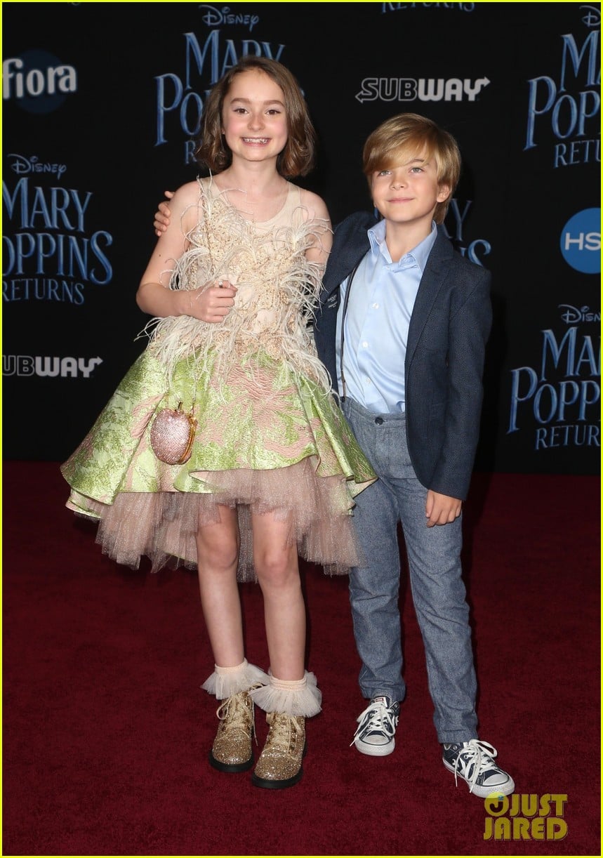 mary poppins returns premiere tickets