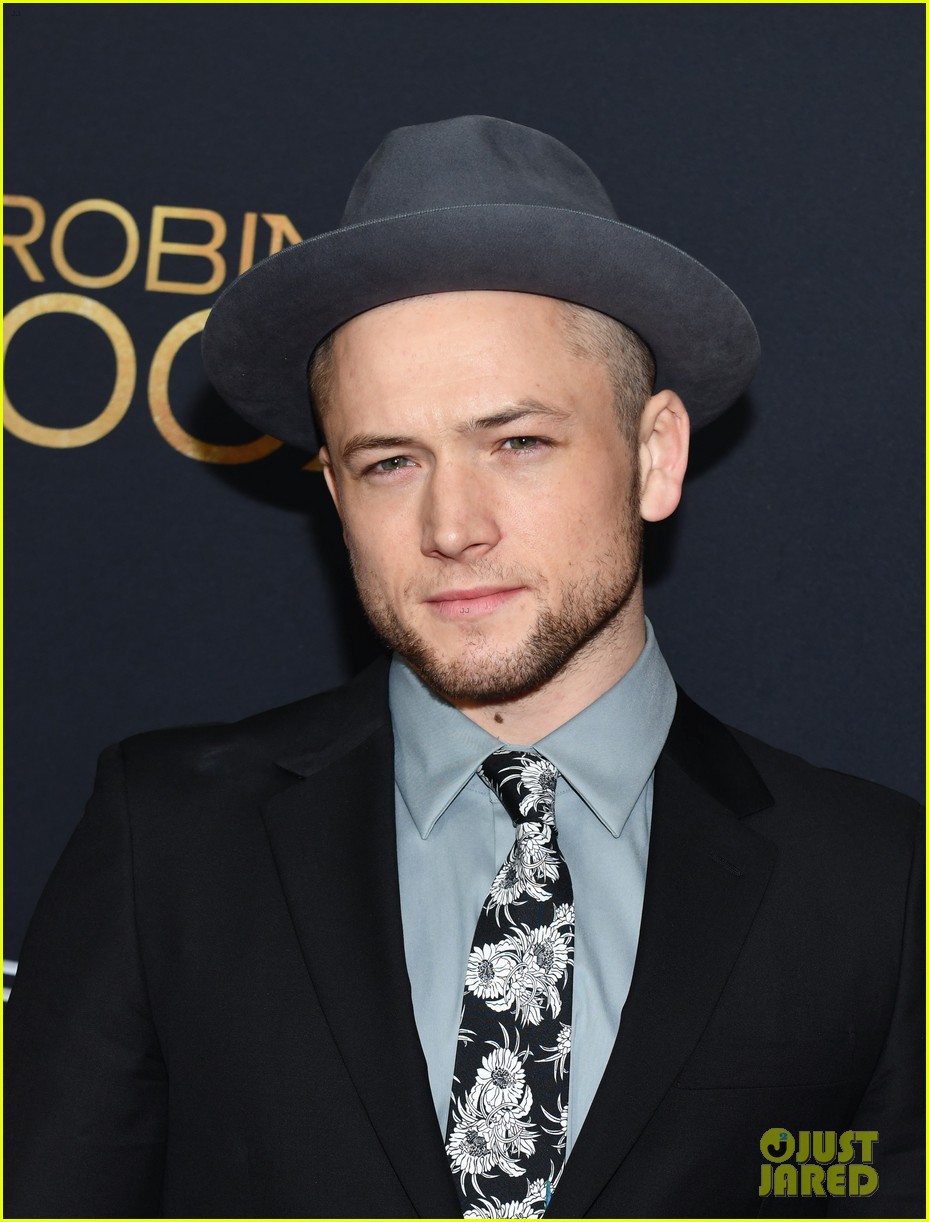 nike men's zoom cage 3