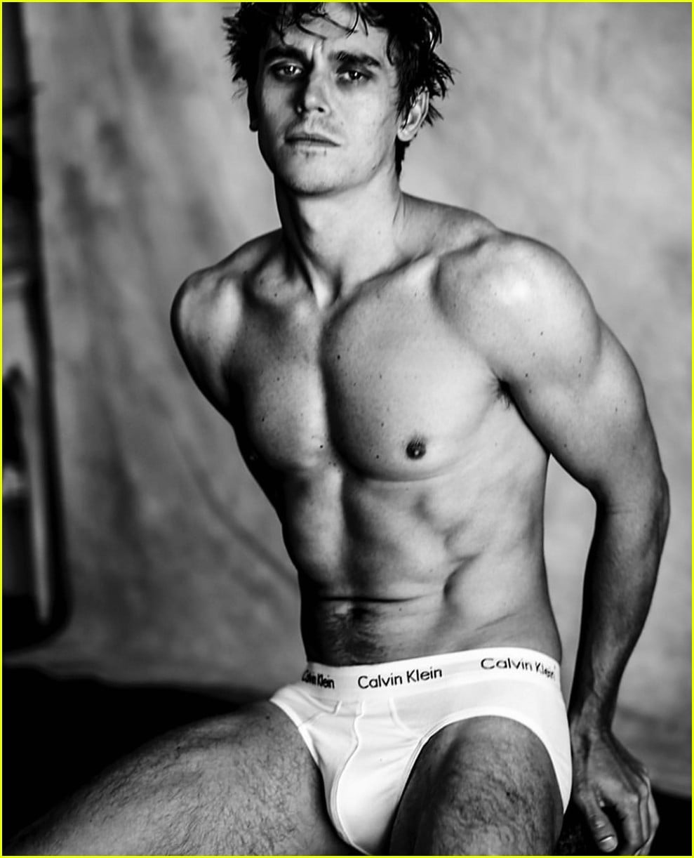 Antoni Porowski Strips Down for His Hottest Photo Shoot Yet!: Photo