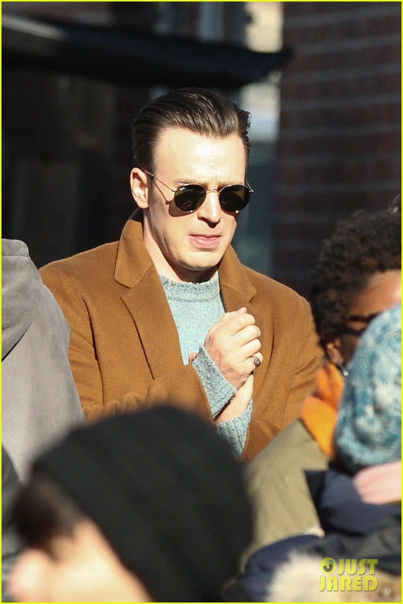 Chris Evans Gets a Pat Down in First 'Knives Out' Set Photos! Photo