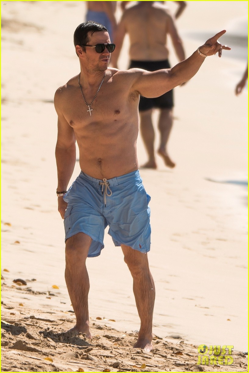 Mark Wahlberg & Wife Rhea Durham Show Off Their Hot Bods in Barbados