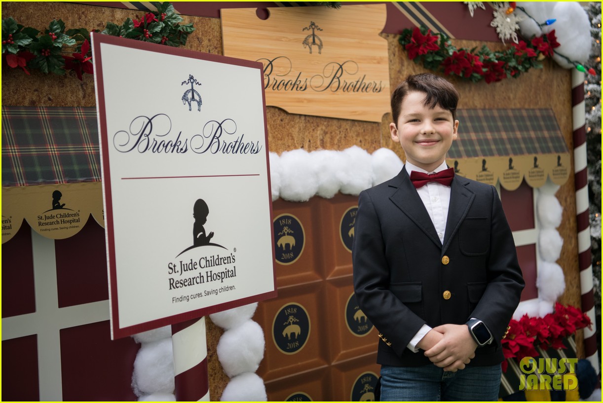 Sofia Vergara, Elizabeth Olsen & Jennifer Morrison Step Out for Brooks