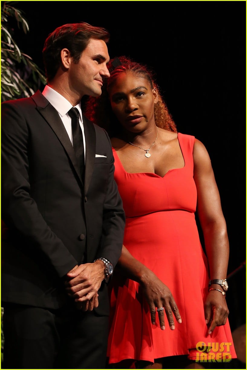 Serena Williams & Roger Federer Spend New Year's Eve on the Red Carpet