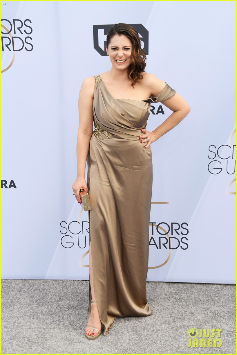 Rachel Bloom Glows in Gold Gown at SAG Awards 2019: Photo 4218058