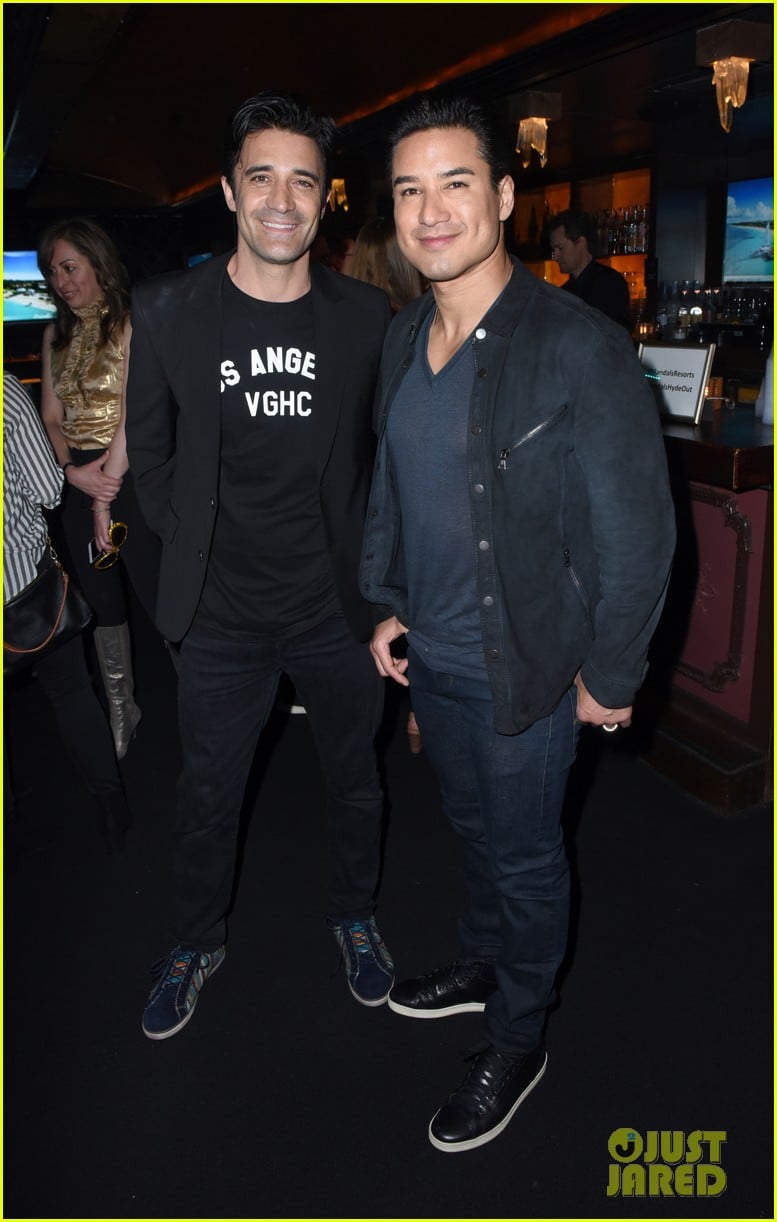 Josh Duhamel, Mario Lopez & More Live It Up at Elton John Farewell