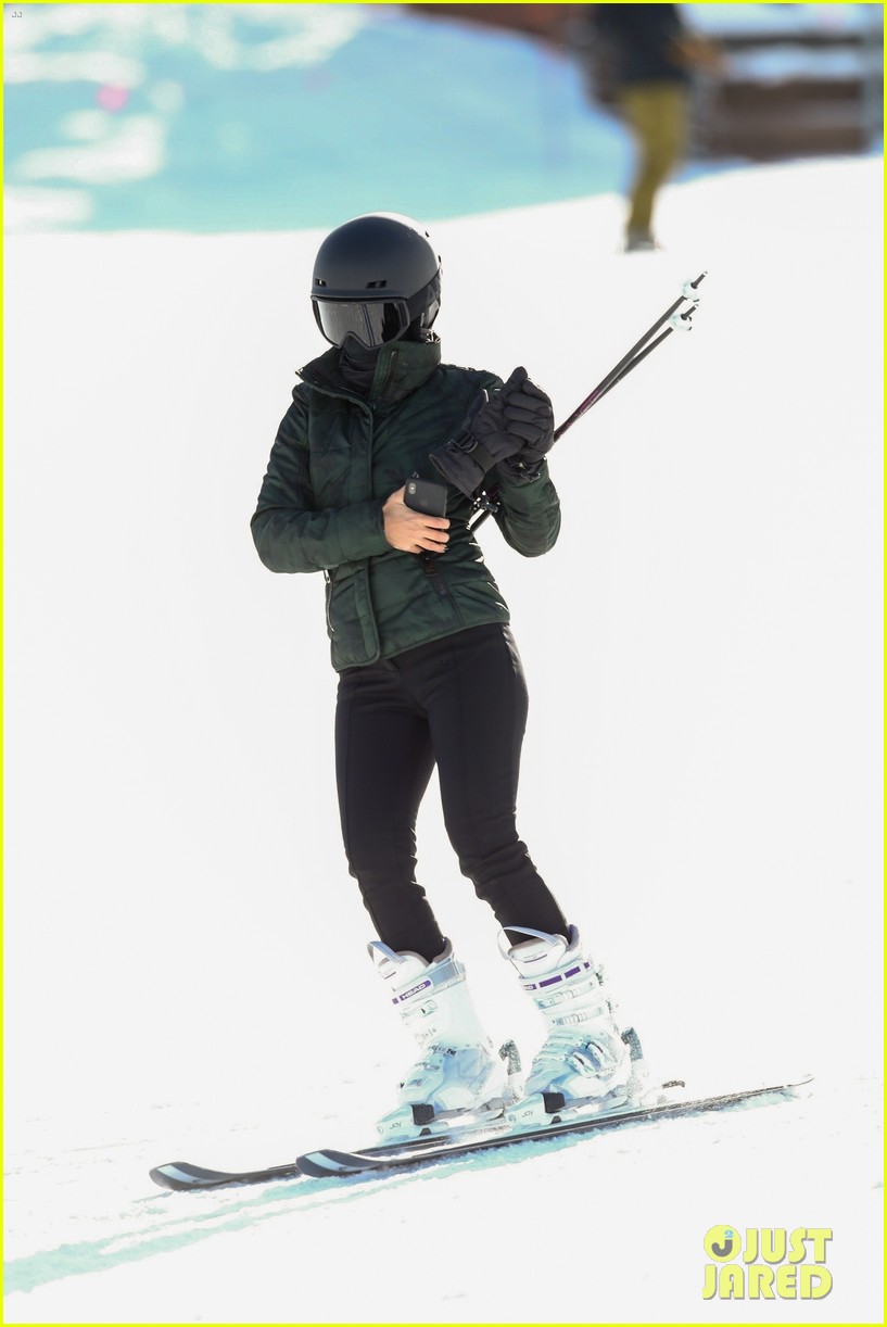 Kim & Kourtney Kardashian Hit the Slopes with Their Kids in Aspen