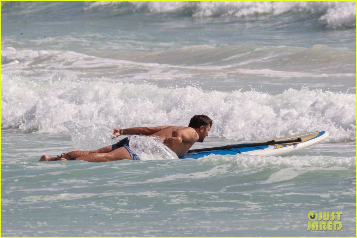 Luke Bryan Goes Shirtless While Paddle Boarding in Mexico Photo 4216327 Bikini, Caroline