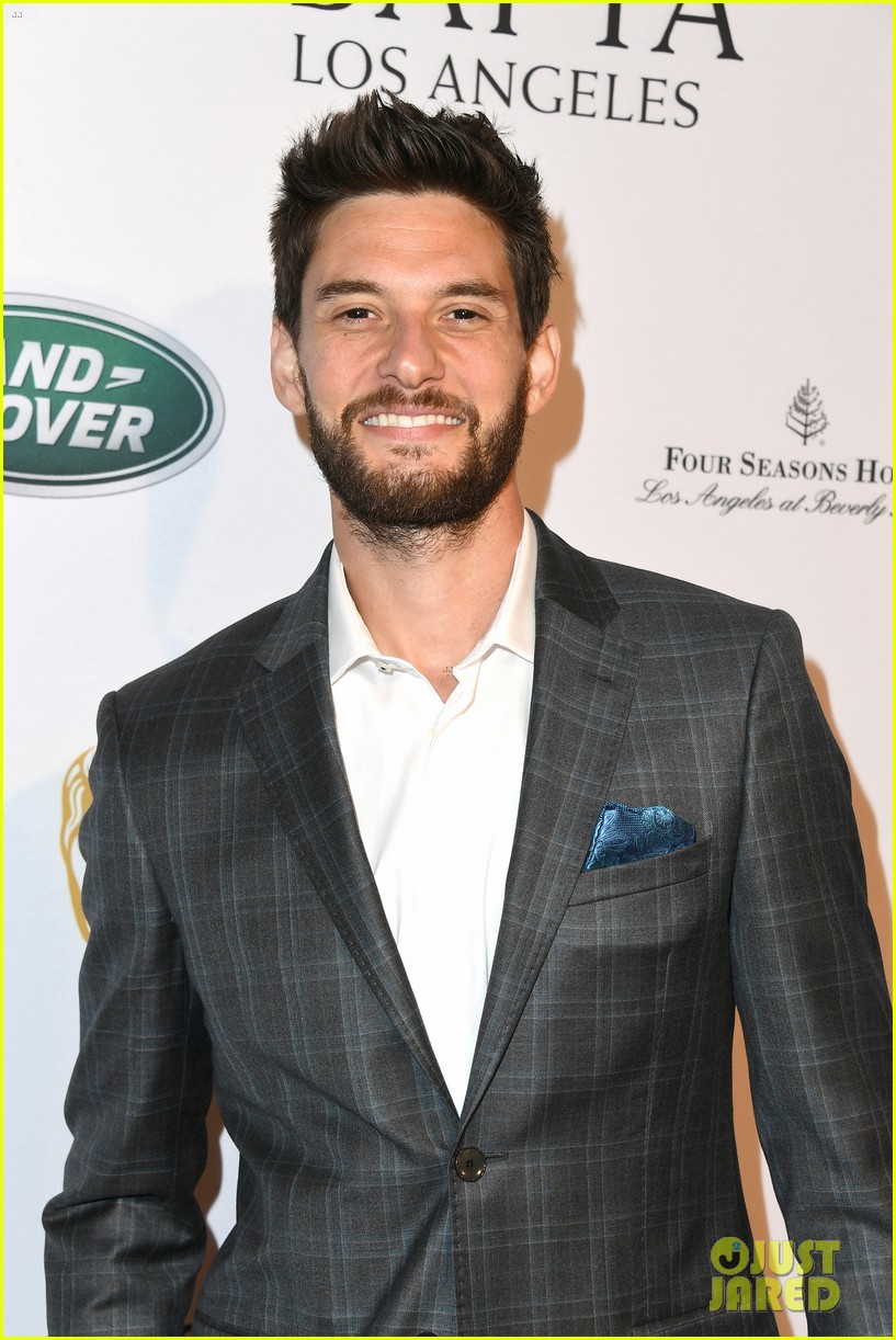 Richard Madden & Justin Hartley Look So Sharp at BAFTA Tea Party