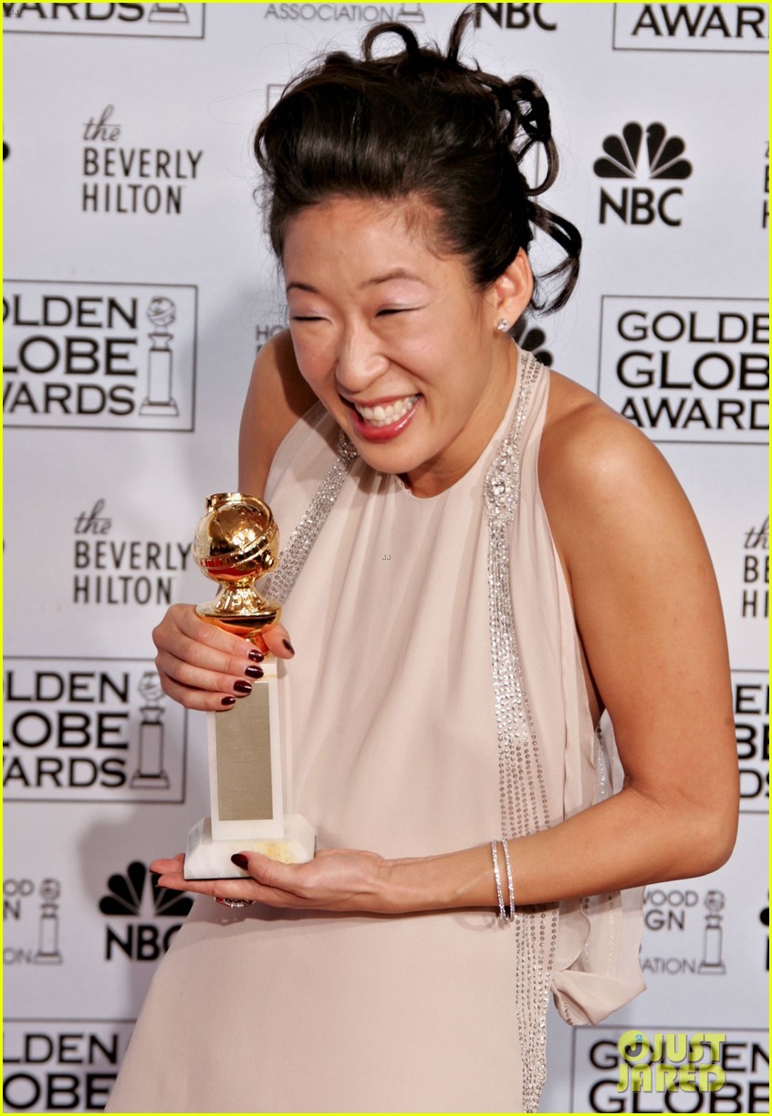 Sandra Oh at Past Golden Globes - See Her Red Carpet Looks!: Photo