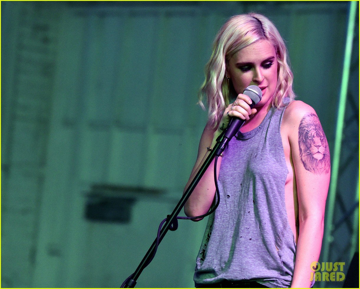See Rumer Willis' Lion Tattoo, Which She Had Removed Photo 4219732