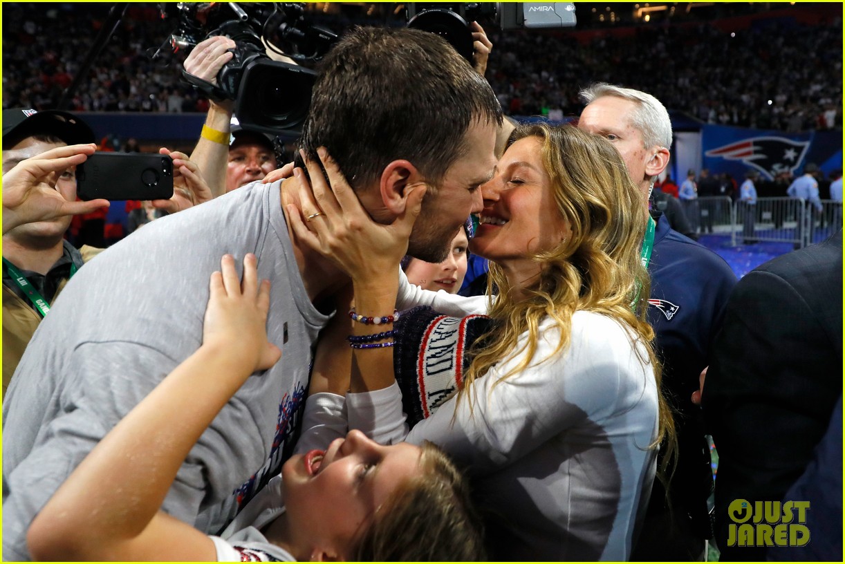 Tom Brady's Wife Gisele & 3 Kids Celebrate His Super Bowl Win!: Photo 4222920 | 2019 ...1222 x 816