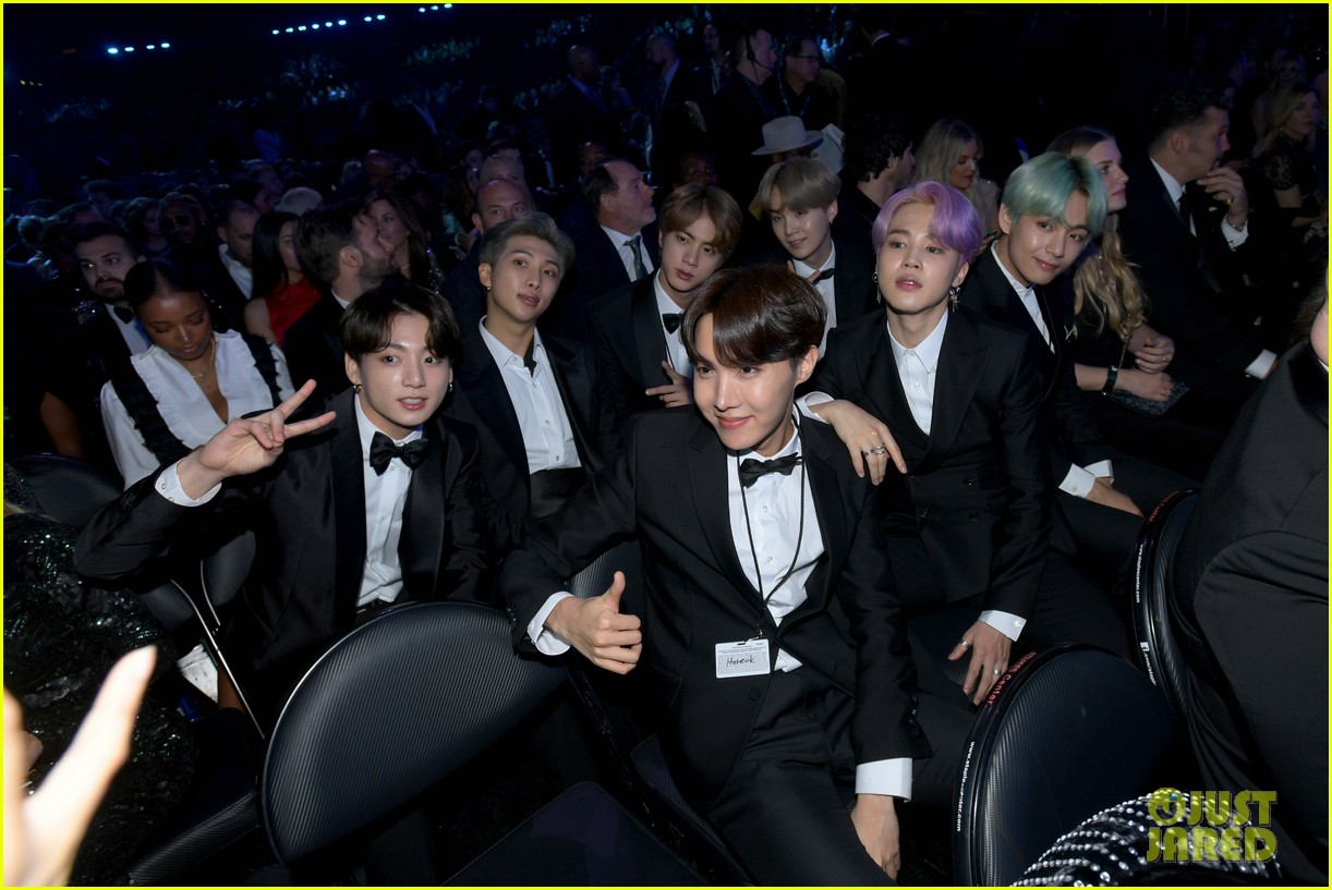 BTS Present H.E.R. With Best R&B Album at Their First