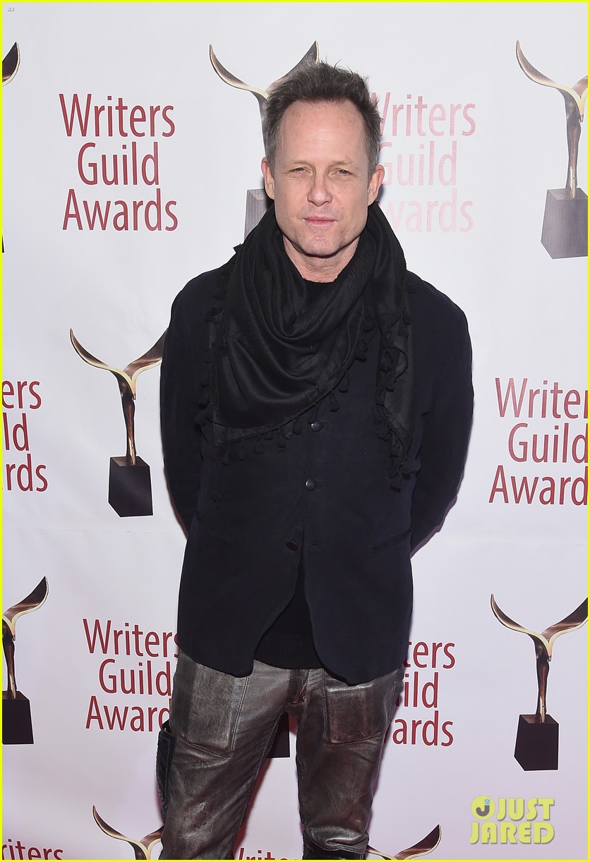 Julianna Margulies & Ellie Kemper Attend Writers Guild Awards 2019 in