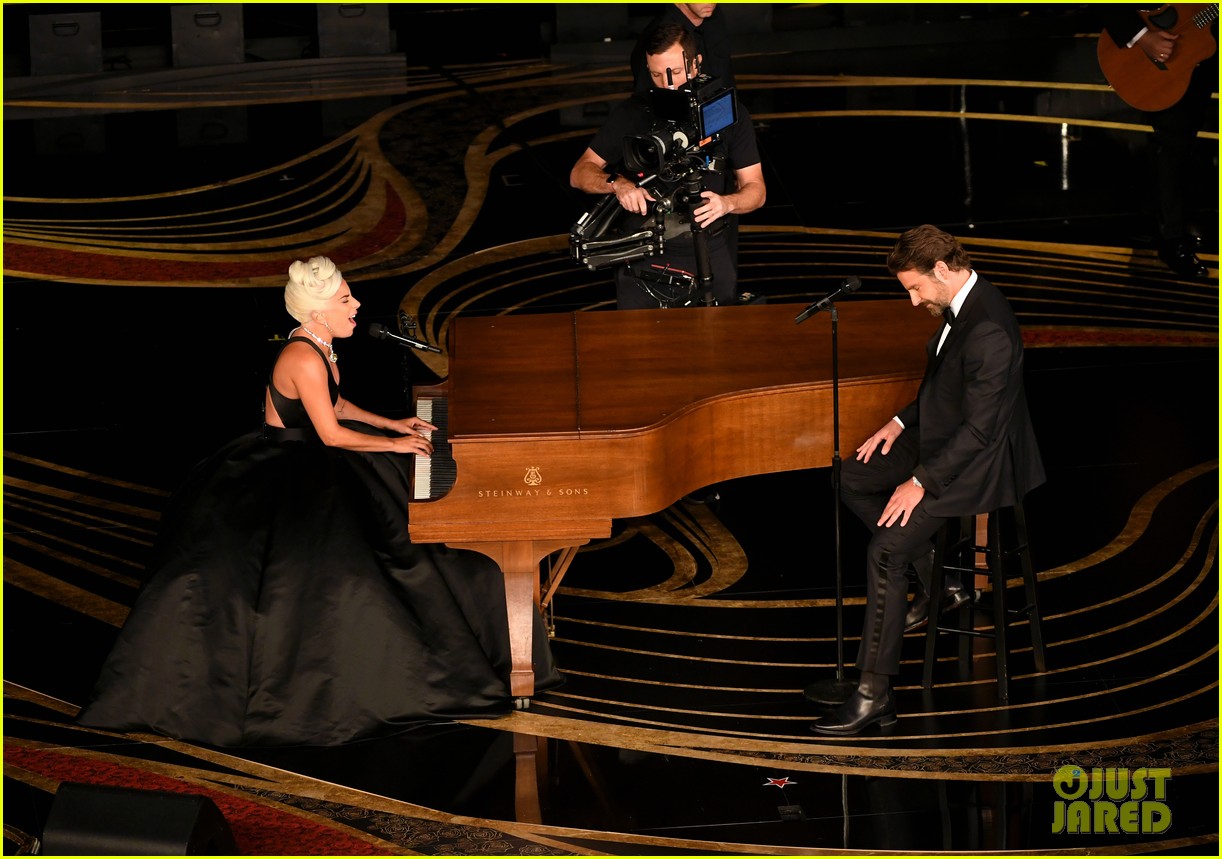 Lady Gaga & Bradley Cooper's Oscars 2019 Performance of 'Shallow' - Watch Video ...1222 x 859
