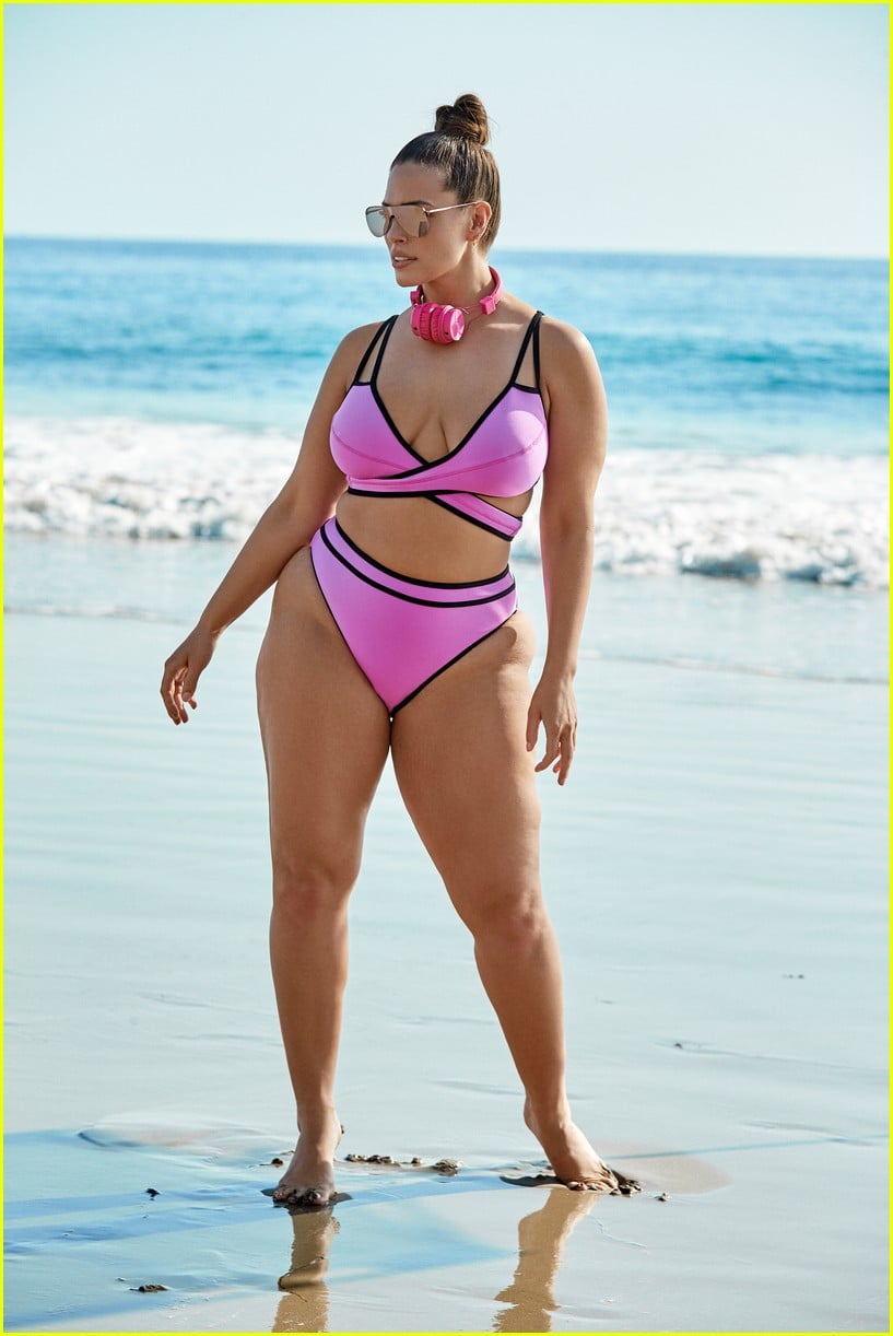 ashley graham pink bikini