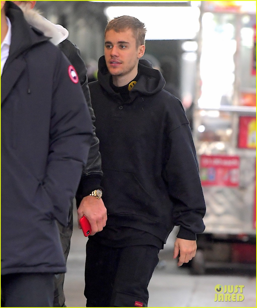 Justin Bieber Steps Out With His Pastor in NYC: Photo 4239185 | Justin