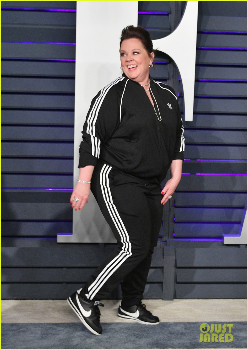 melissa-mccarthy-ben-falcone-tracksuits-oscars-2019-after-party-01.jpg