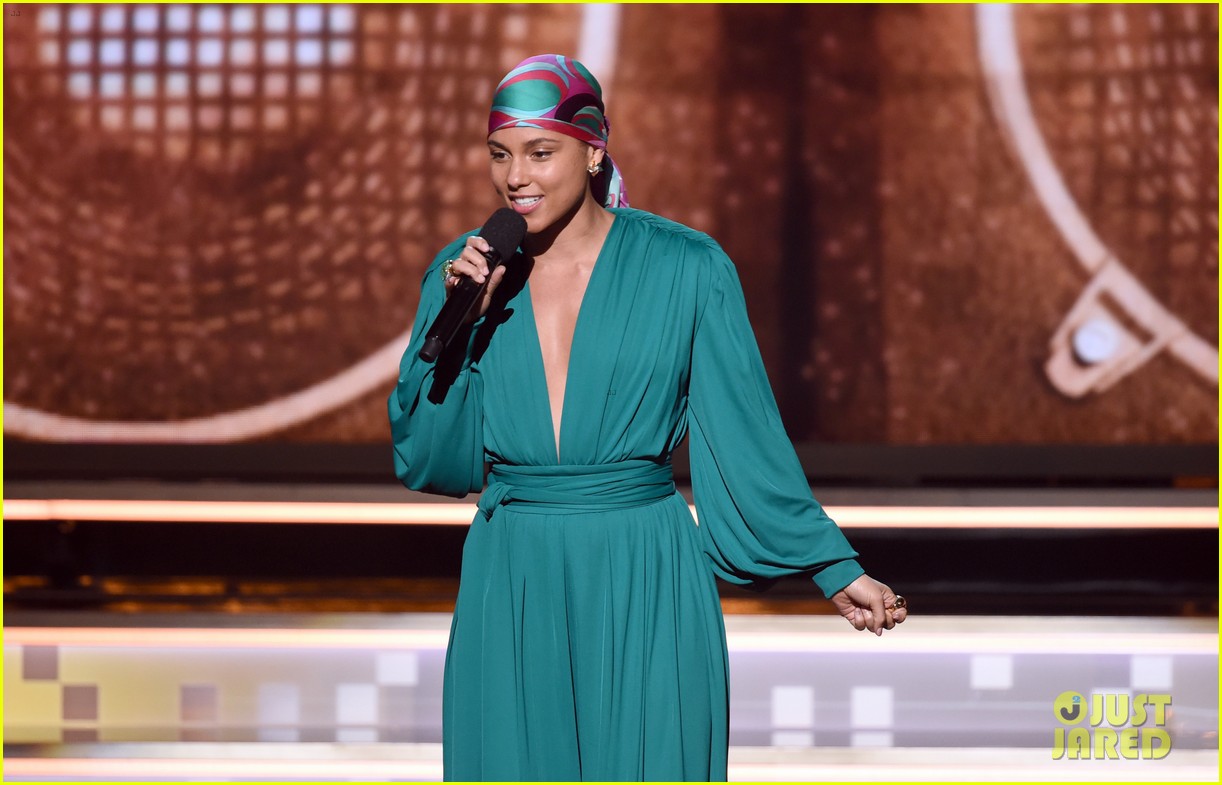 Michelle Obama, Alicia Keys, & More Share Powerful Grammys Moment (Video): Photo ...