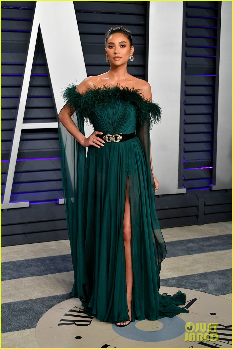 amandla stenberg oscar dress