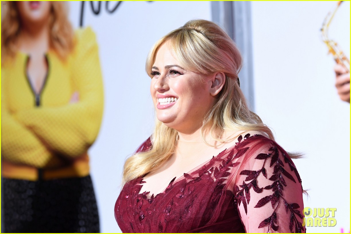 Rebel Wilson Joins 'Isn't It Romantic' Cast at Premiere!: Photo 4237778