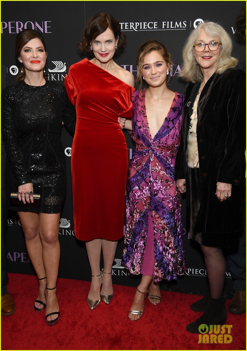 Haley Lu Richardson, Elizabeth McGovern, & Blythe Danner Premiere 'The
