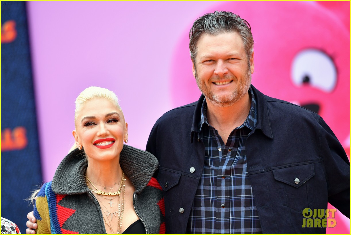 Blake Shelton Is Joined By Gwen Stefani Her Kids At Uglydolls